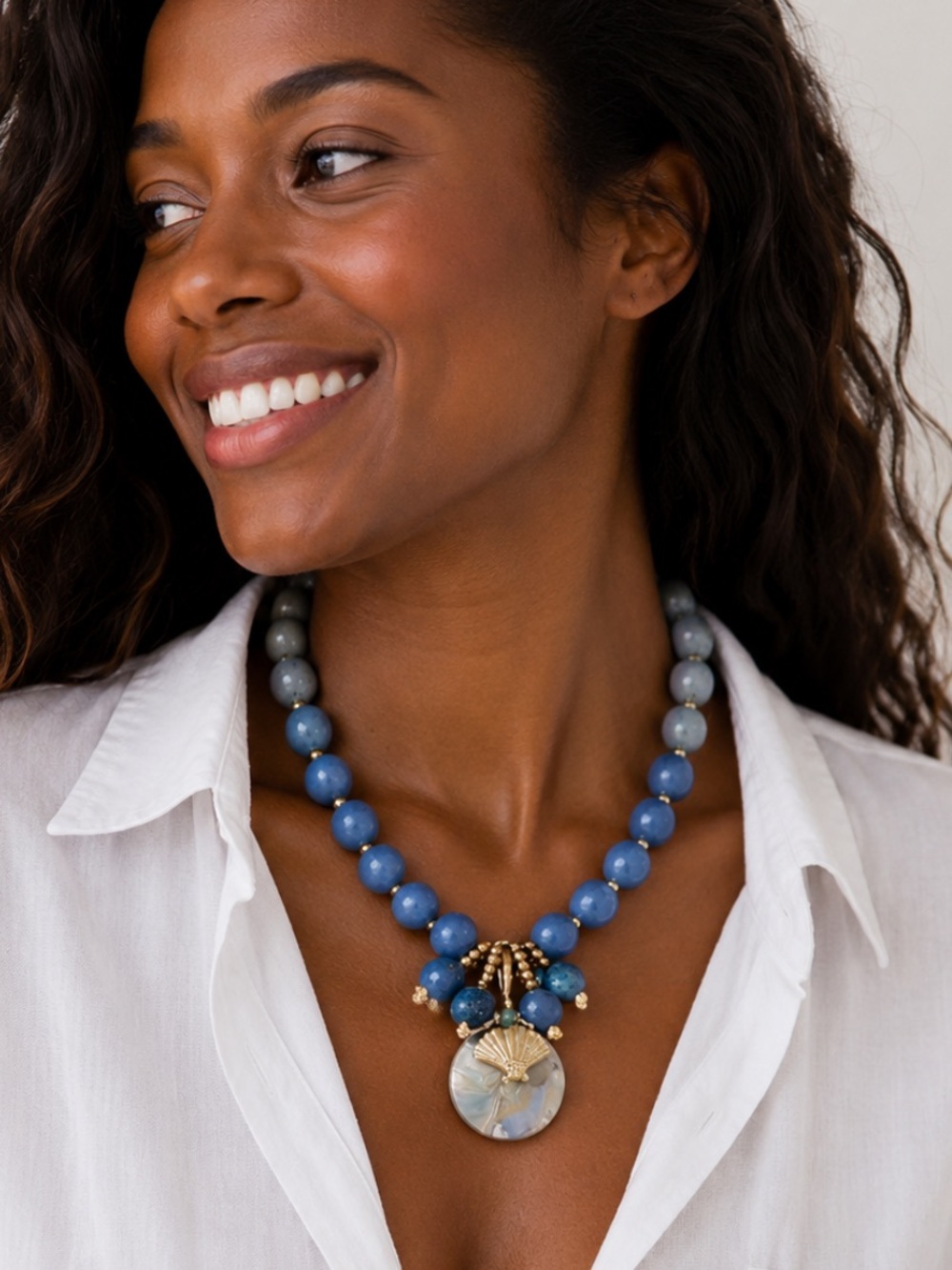 New! Coastal Blue Shell Beaded Statement Necklace NWOT (3034)